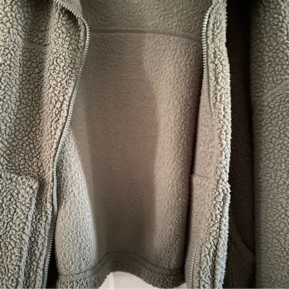Old Navy Forest Green Sherpa Teddy Jacket, Full Zip Front - Women’s XL - Picture 3 of 5